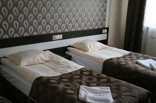 Отель Hotel Trojka Пшемысль Двухместный номер с 2 отдельными кроватями-18